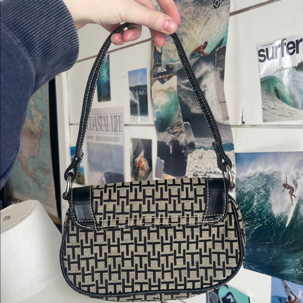 Tommy Hilfiger Woven Monogram Canvas Shoulder Bag with Black Trim - Picture 5 of 15
